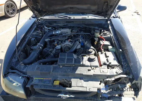 2001 Ford Mustang Gt z USA, uszkodzony, nr VIN 1FAFP45XX1F238901